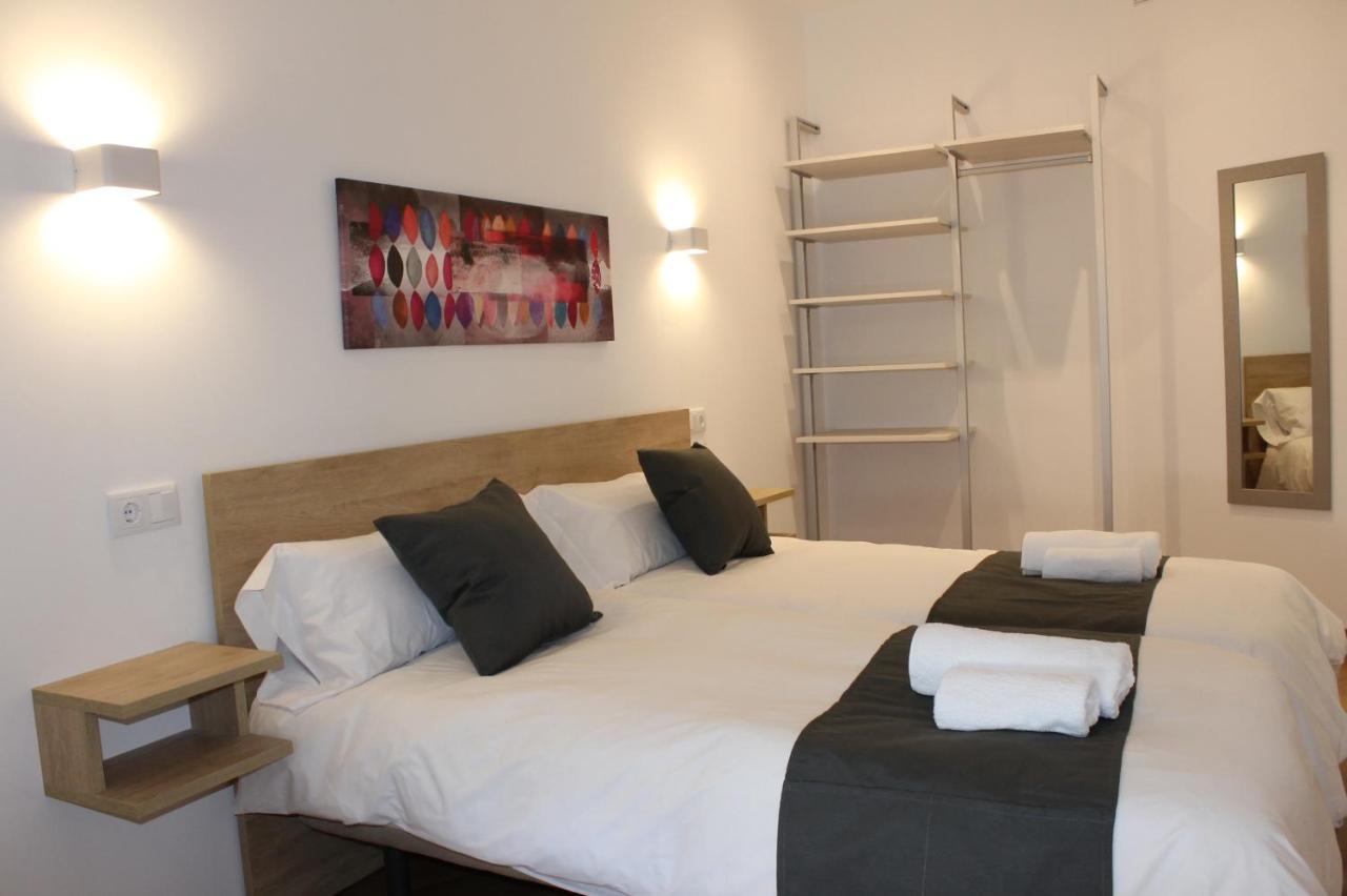 Apartamentos La Luna La Solana Bagian luar foto